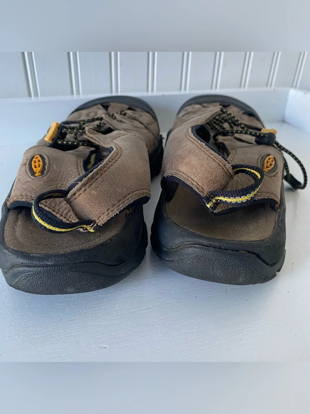 Keen Sandals Mens 10 Brown Cinch Strap Waterproof Hiking Sandals Beach Gorpcore